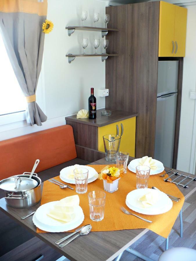 Victoria Mobilehome In Camping Mare E Pineta Lido di Spina Exterior foto